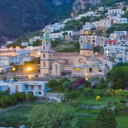 Sleeps 2 Air Con Wifi Praiano